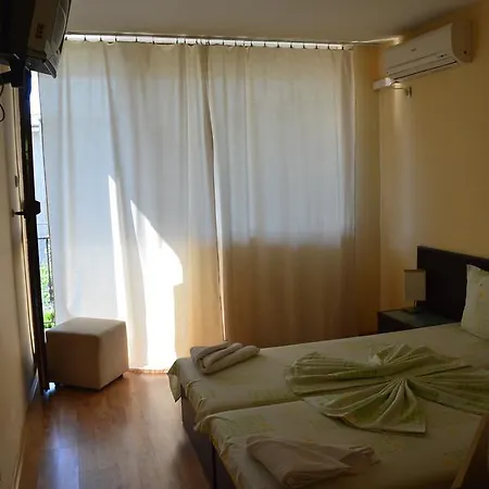Hotel Enigma 2*