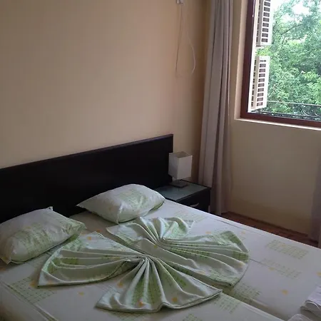 Enigma Hotel 2*